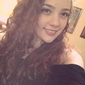 Meet your Posher, Alexandra